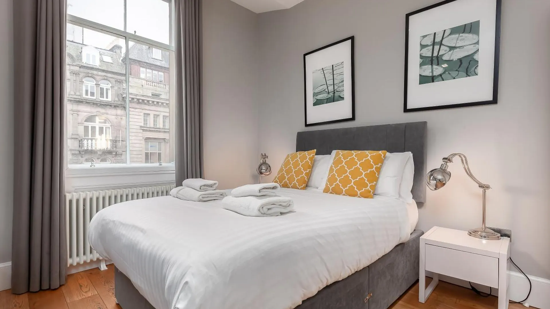 Destiny Scotland - St Andrew Square Apartments Edinburgh