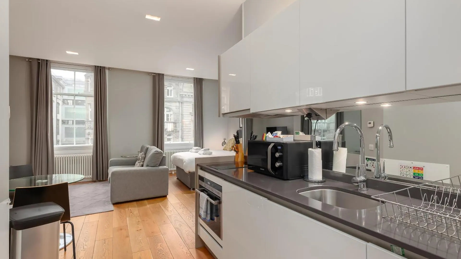 Destiny Scotland - St Andrew Square Apartments Edinburgh