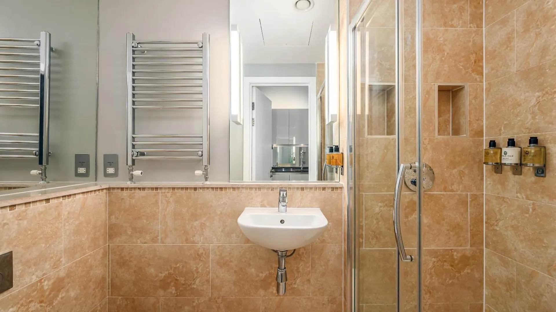 Destiny Scotland - St Andrew Square Apartments Edinburgh