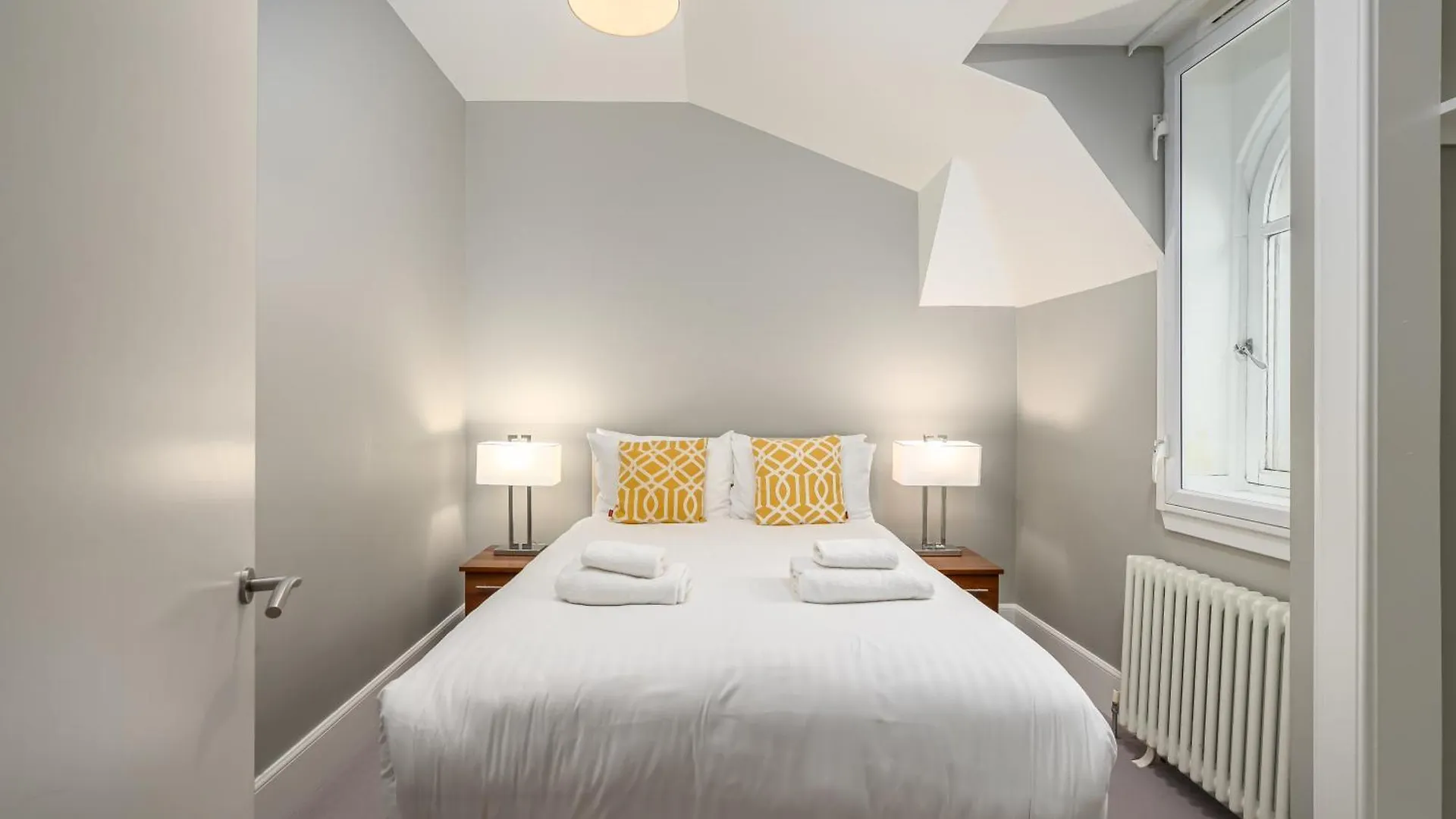 Destiny Scotland - St Andrew Square Apartments Edinburgh United Kingdom