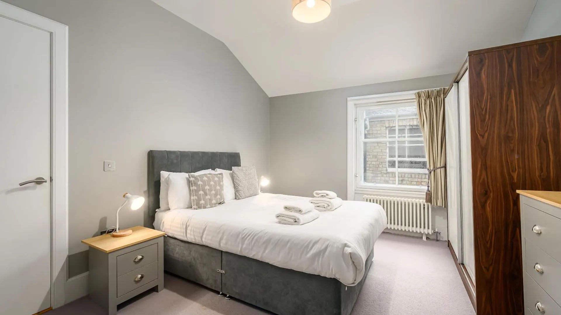 Destiny Scotland - St Andrew Square Apartments Edinburgh