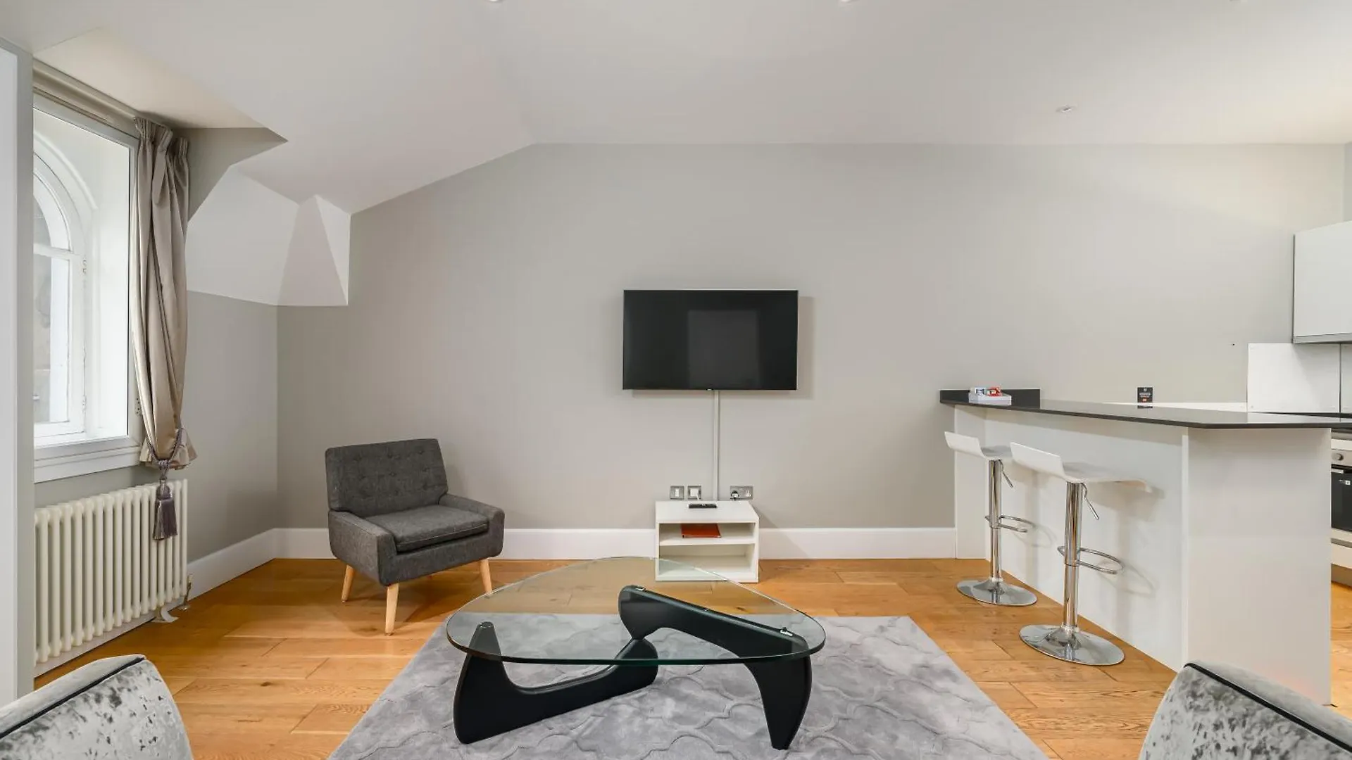 Destiny Scotland - St Andrew Square Apartments Edinburgh