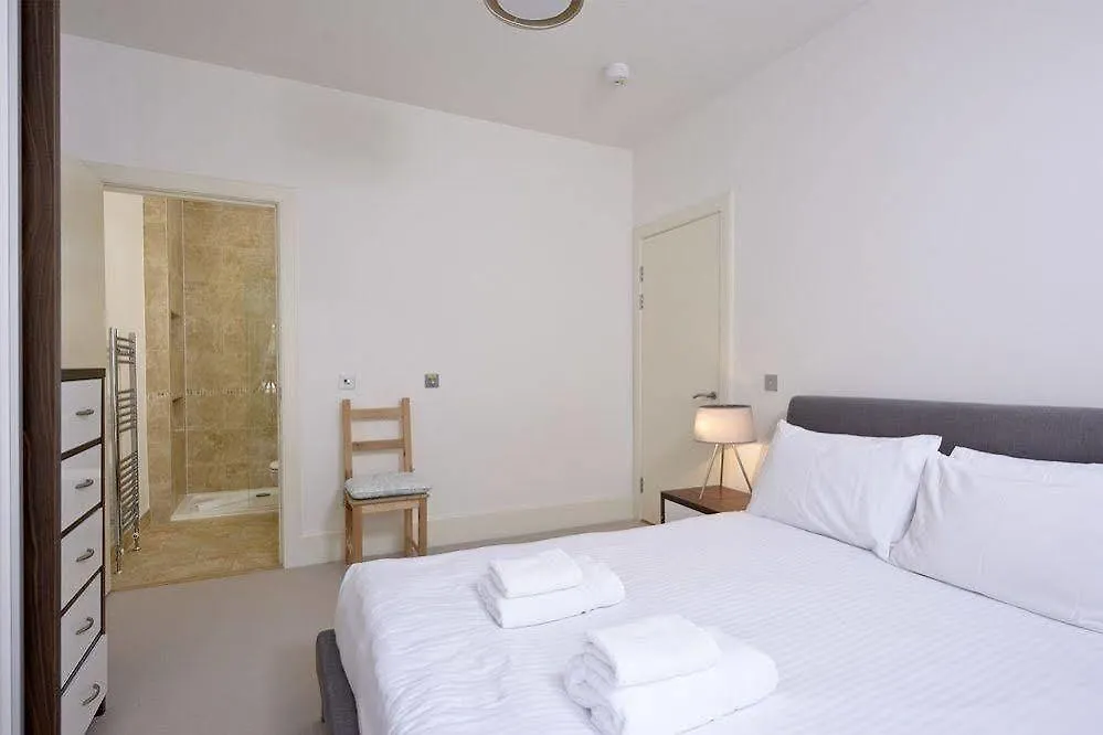 Destiny Scotland - St Andrew Square Apartments Edinburgh